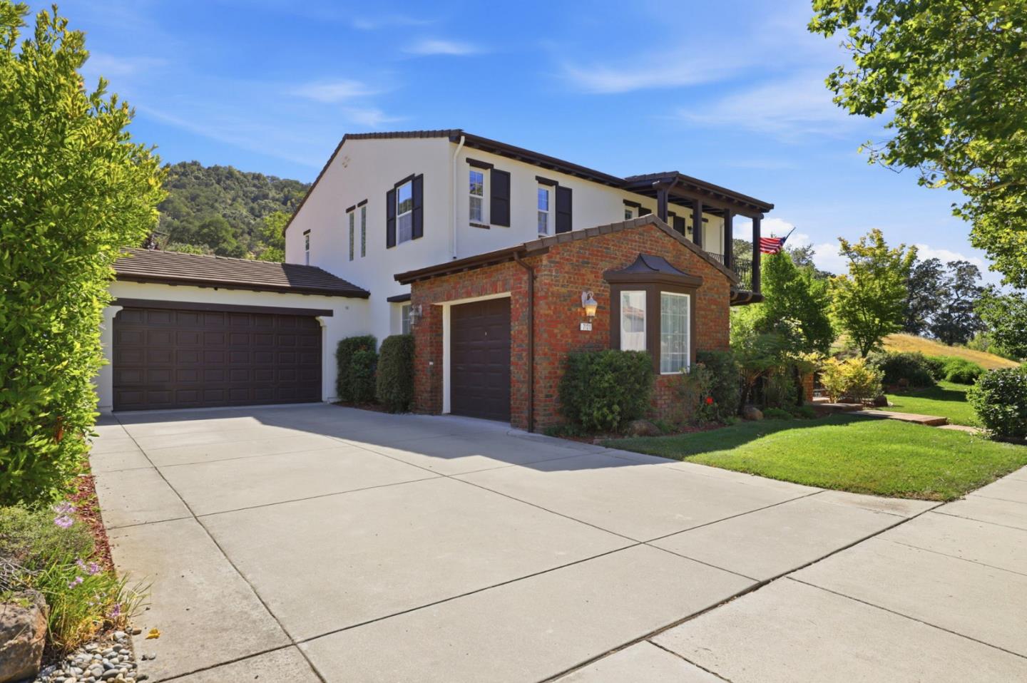 7121 Eagle Ridge Drive Gilroy, CA 95020 - Photo 3 of 59