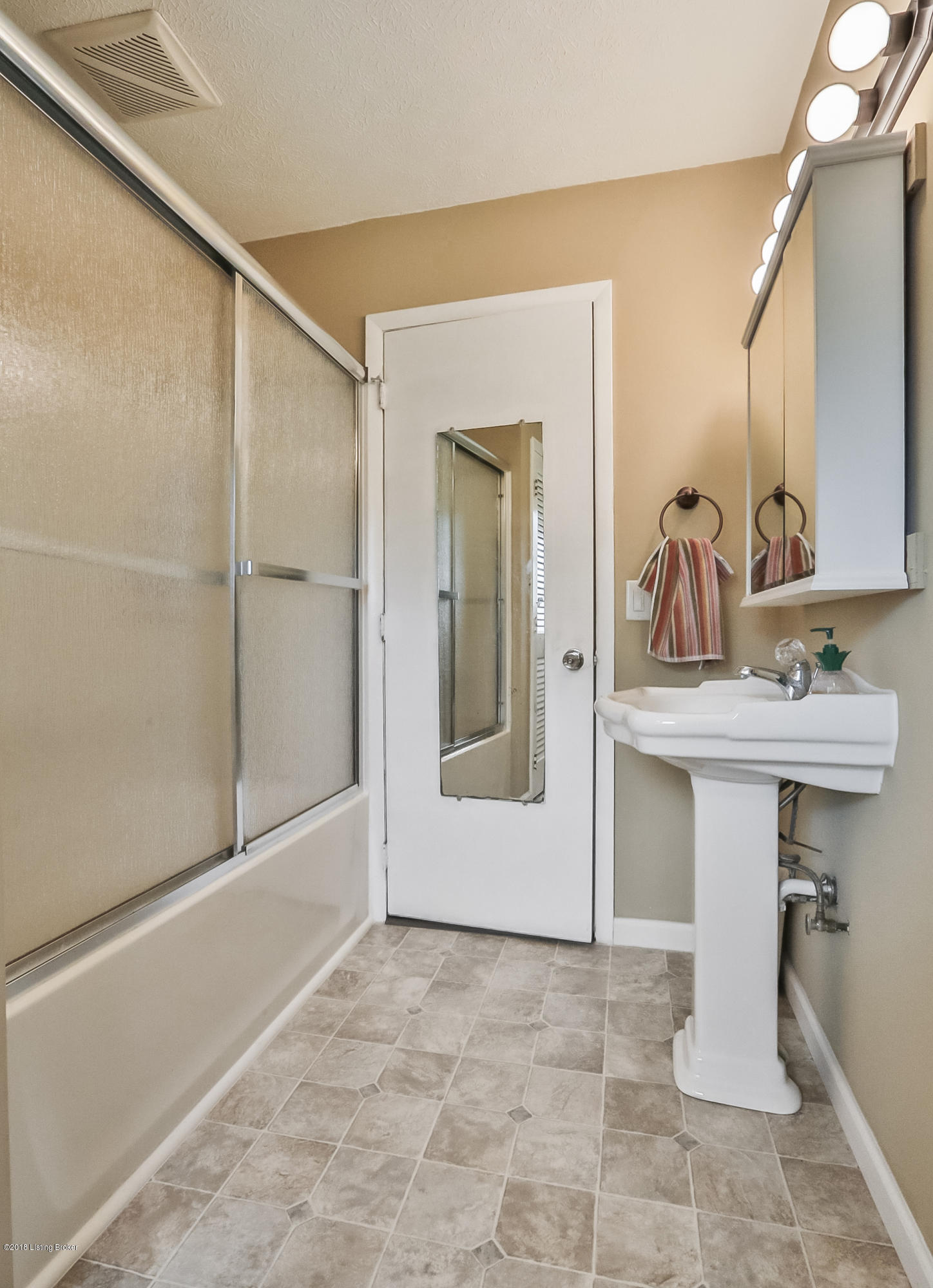 10696 Vigo Road Bagdad, KY 40003 - Photo 16 of 29 CT6C8958