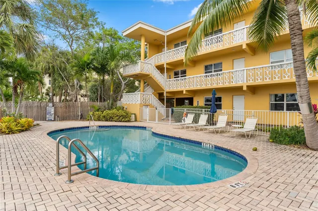 $299,000 | 815 Middle River Drive, Unit 218, Fort Lauderdale, FL 33304