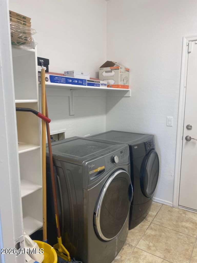 9677 Barley Road Florence, AZ 85132 - Photo 16 of 22 a utility room with dryer and washer