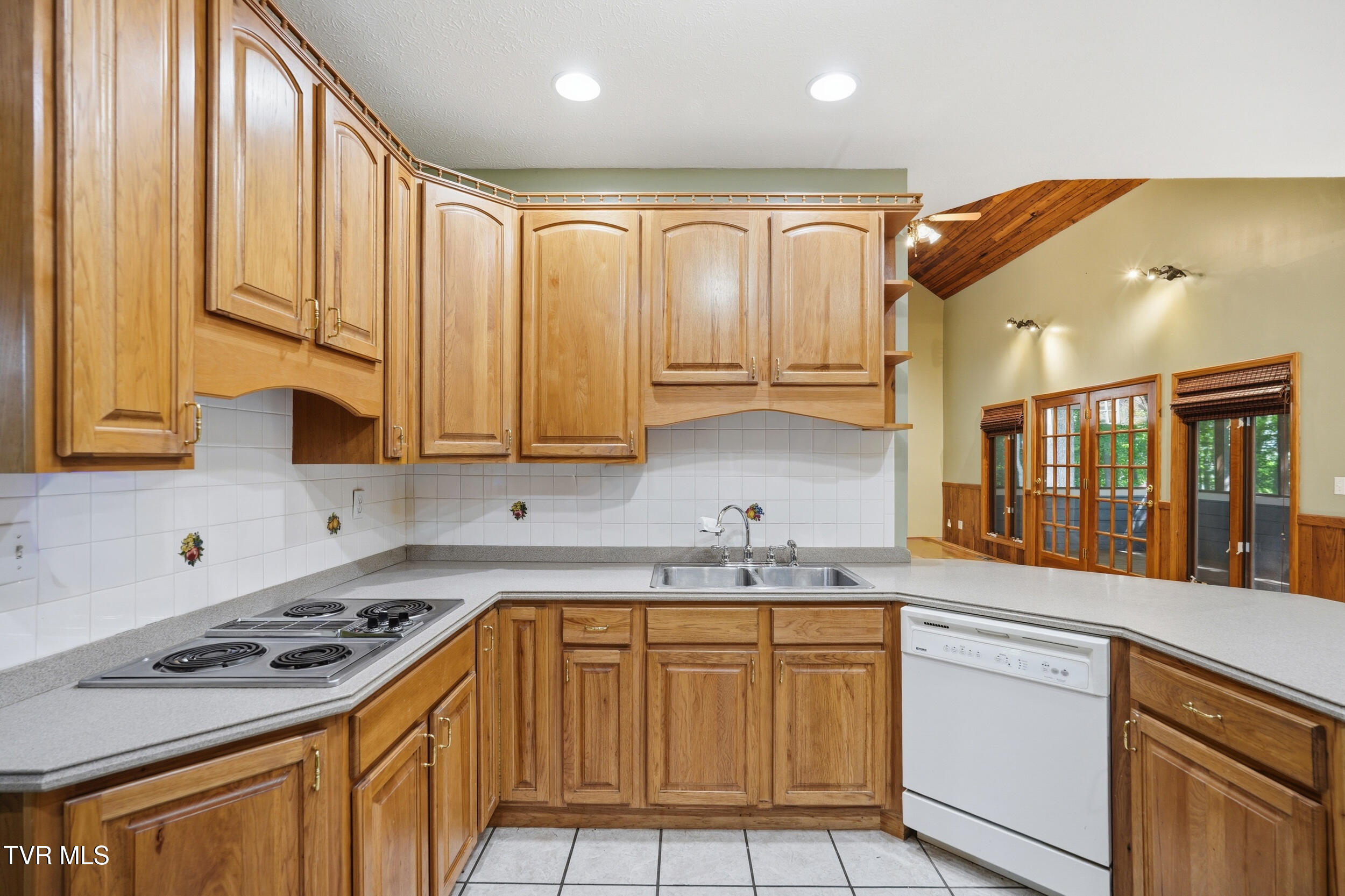 4714 Powell Valley Road Big Stone Gap, VA 24219 - Photo 10 of 56 13