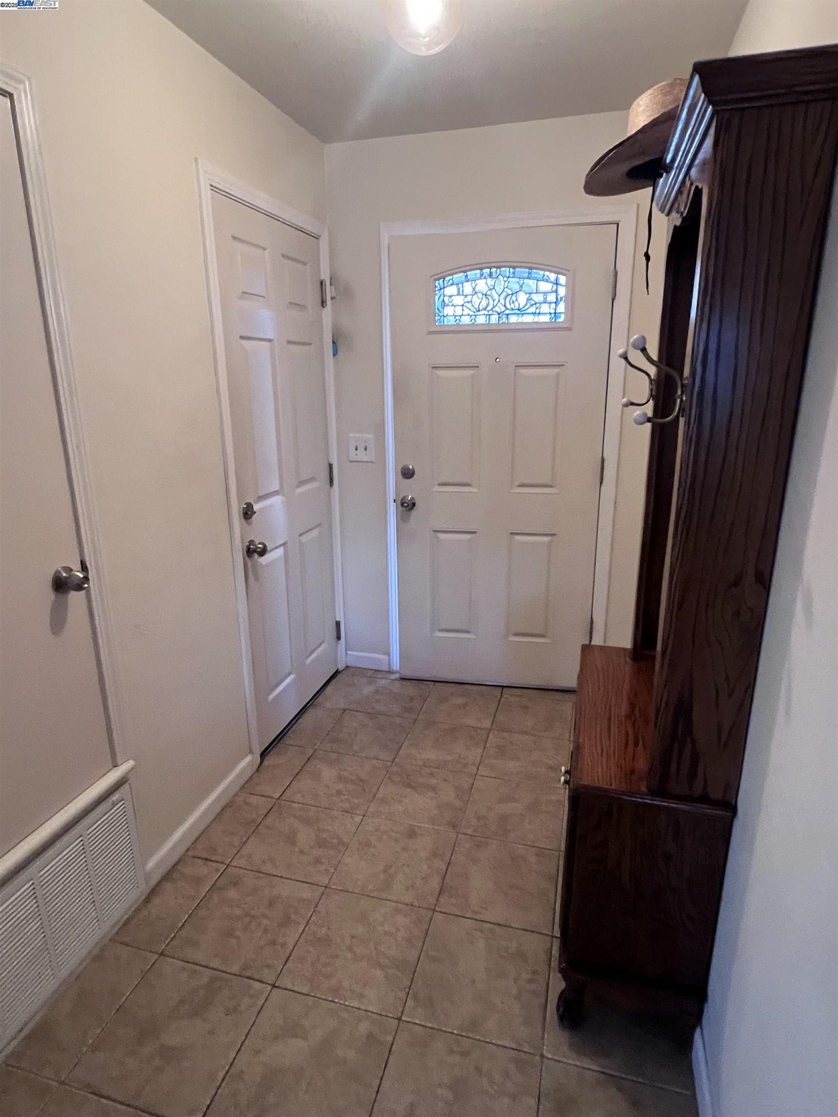 1222 Murdell Lane Livermore, CA 94550 - Photo 6 of 27