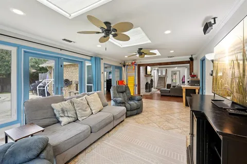 $469,900 | 3710 Falcon Lake Drive, Arlington, TX 76016