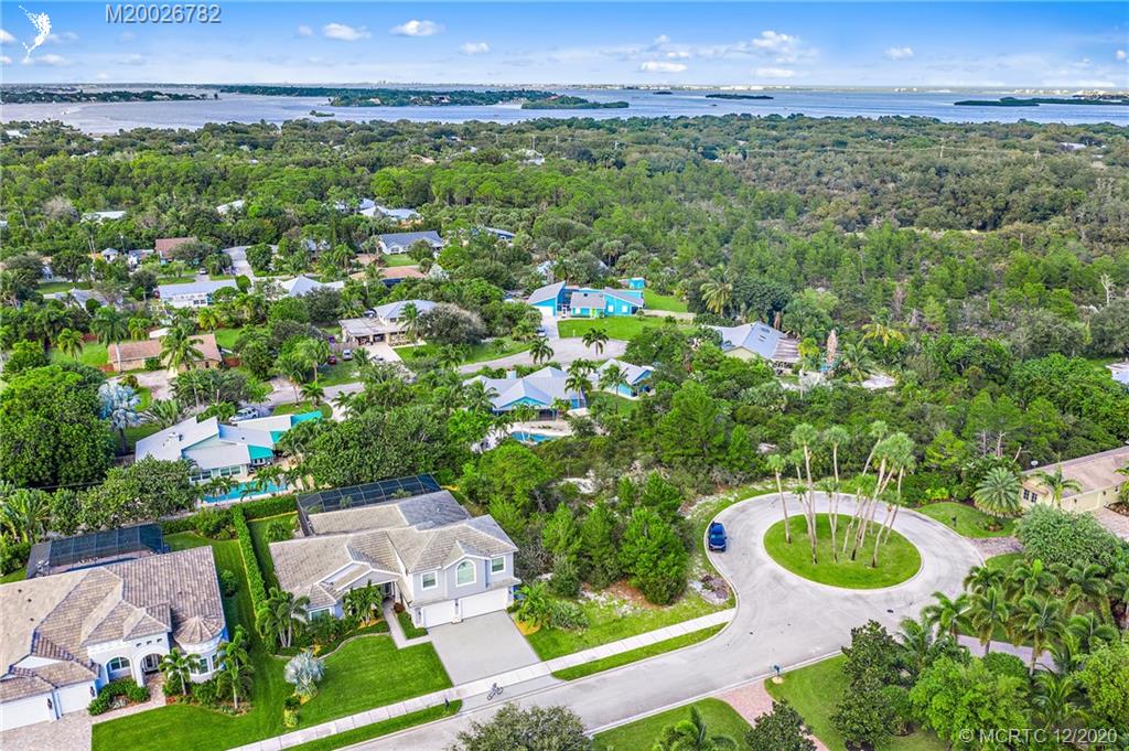 5021 Southeast Inlet Isle Way Stuart, FL 34997 - Photo 54 of 56 a view of a garden with an outdoor space
