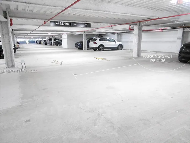 $6,400 | 68 Southeast 6th Street, Unit 1702, Miami, FL 33131