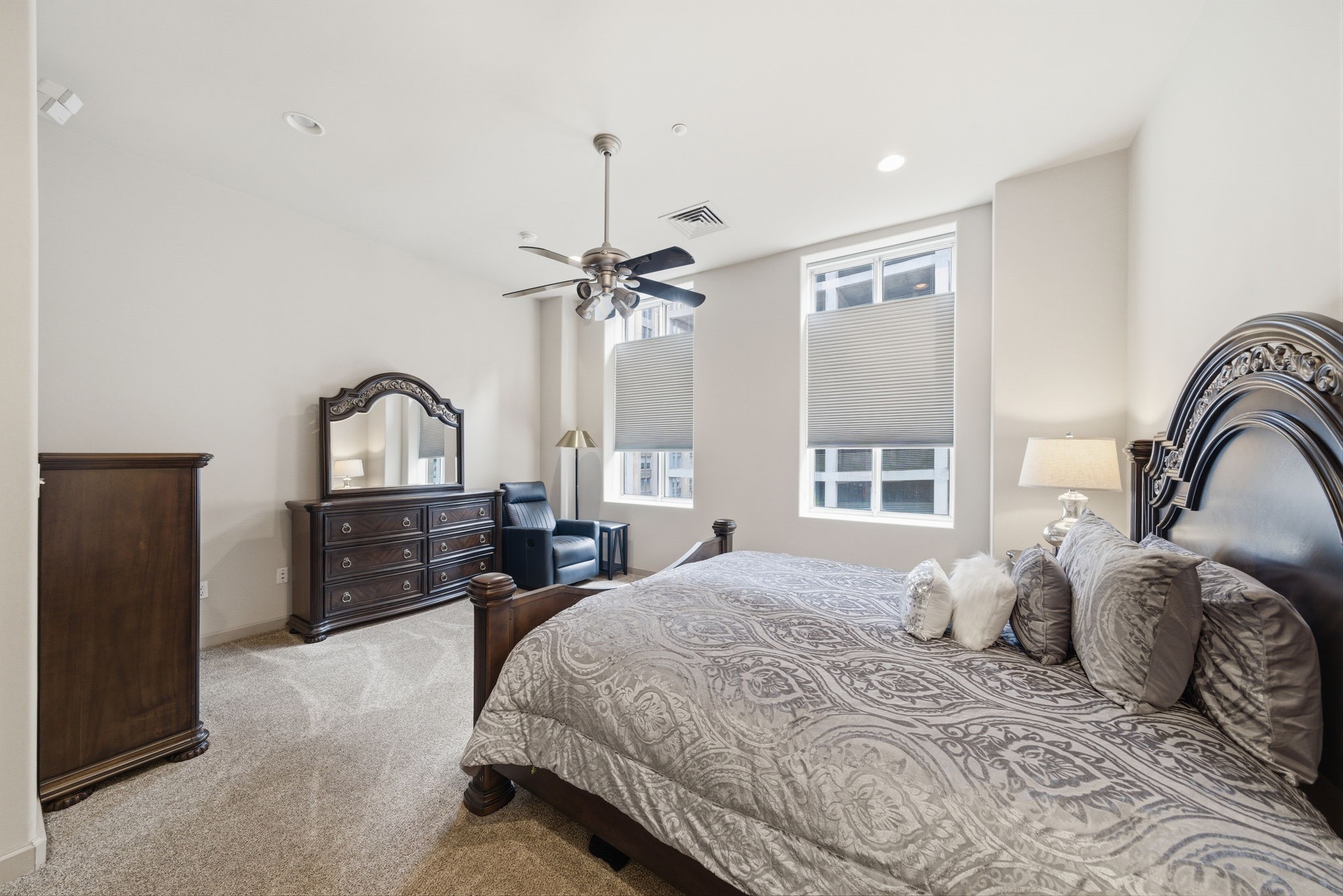 914 Main Street, Unit 801 Houston, TX 77002 - Photo 17 of 31