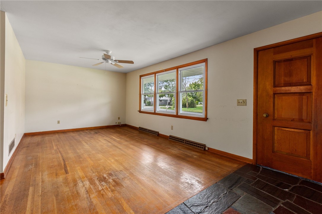 5 Ridgeway Drive Warren, RI 02885 - Photo 8 of 31 Gallery Image 8