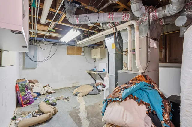 $180,000 | 3433 North Sturdevant Street, Davenport, IA 52806