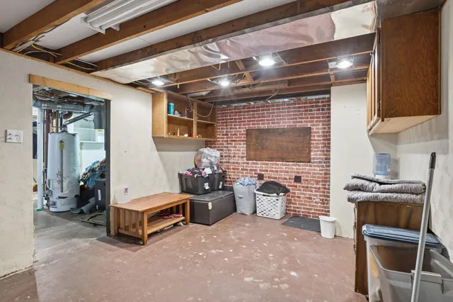 $180,000 | 3433 North Sturdevant Street, Davenport, IA 52806