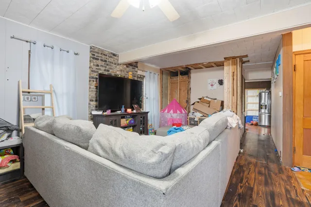 $180,000 | 3433 North Sturdevant Street, Davenport, IA 52806