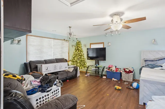 $180,000 | 3433 North Sturdevant Street, Davenport, IA 52806