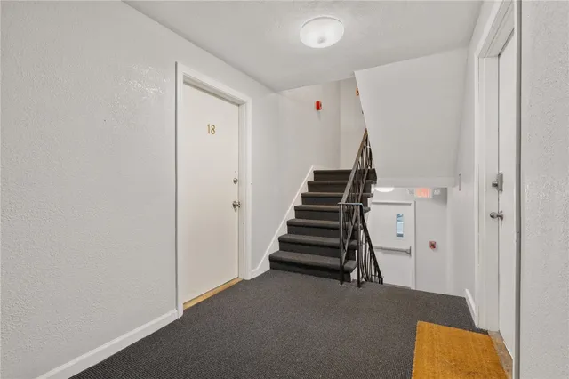 $199,900 | 300 Smithfield Road, Unit 518, North Providence, RI 02904