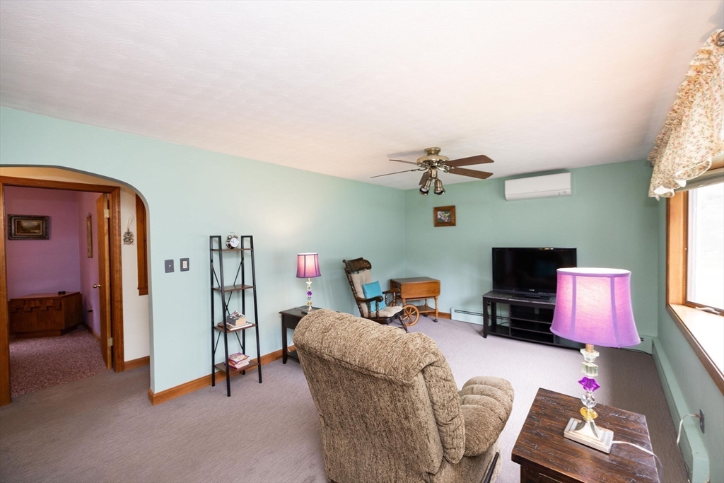 10 Dalphen Road Shrewsbury, MA 01545 - Photo 8 of 39 Gallery Image 8