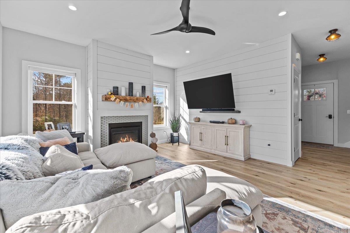 96 Shore Road Jericho, VT 05465 - Photo 8 of 37