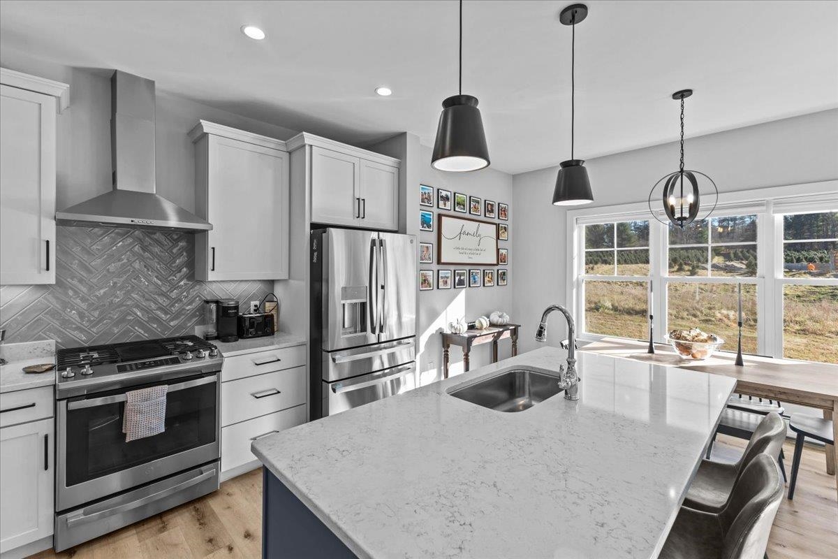 96 Shore Road Jericho, VT 05465 - Photo 10 of 37