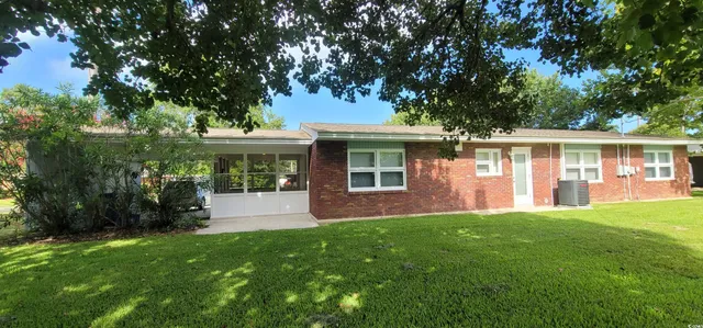 $1,650 | 609 Hibiscus Avenue, Myrtle Beach, SC 29577