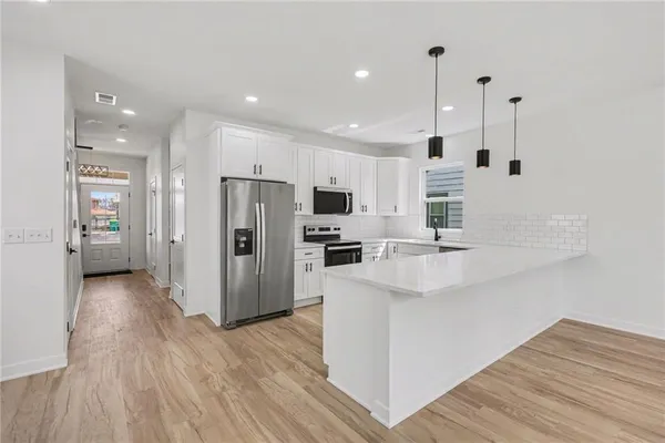 $2,995 | 4206 Pearl Street, Kansas City, KS 66103