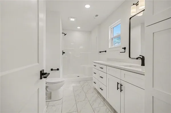 $2,995 | 4206 Pearl Street, Kansas City, KS 66103