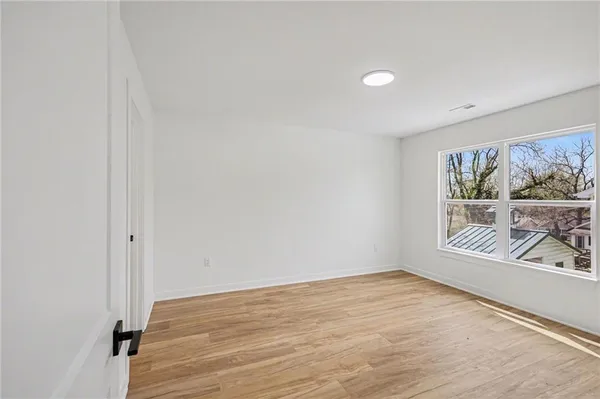 $2,995 | 4206 Pearl Street, Kansas City, KS 66103