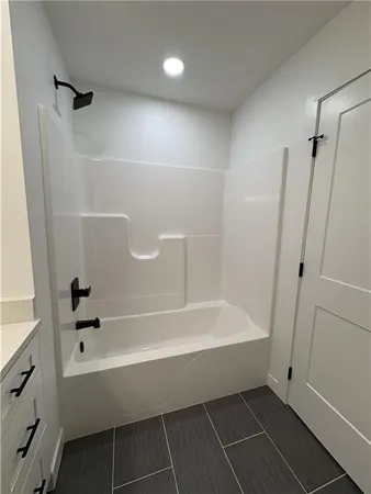 $2,995 | 4206 Pearl Street, Kansas City, KS 66103