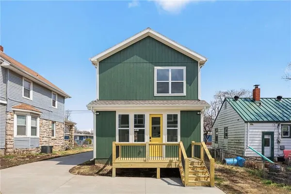 $2,995 | 4206 Pearl Street, Kansas City, KS 66103