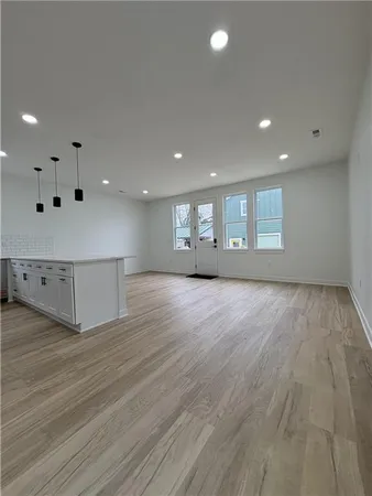 $2,995 | 4206 Pearl Street, Kansas City, KS 66103