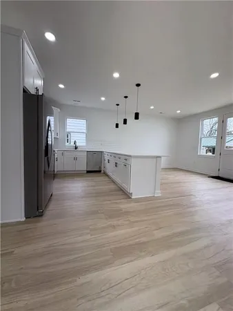 $2,995 | 4206 Pearl Street, Kansas City, KS 66103