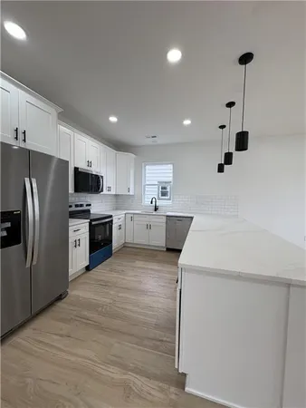 $2,995 | 4206 Pearl Street, Kansas City, KS 66103