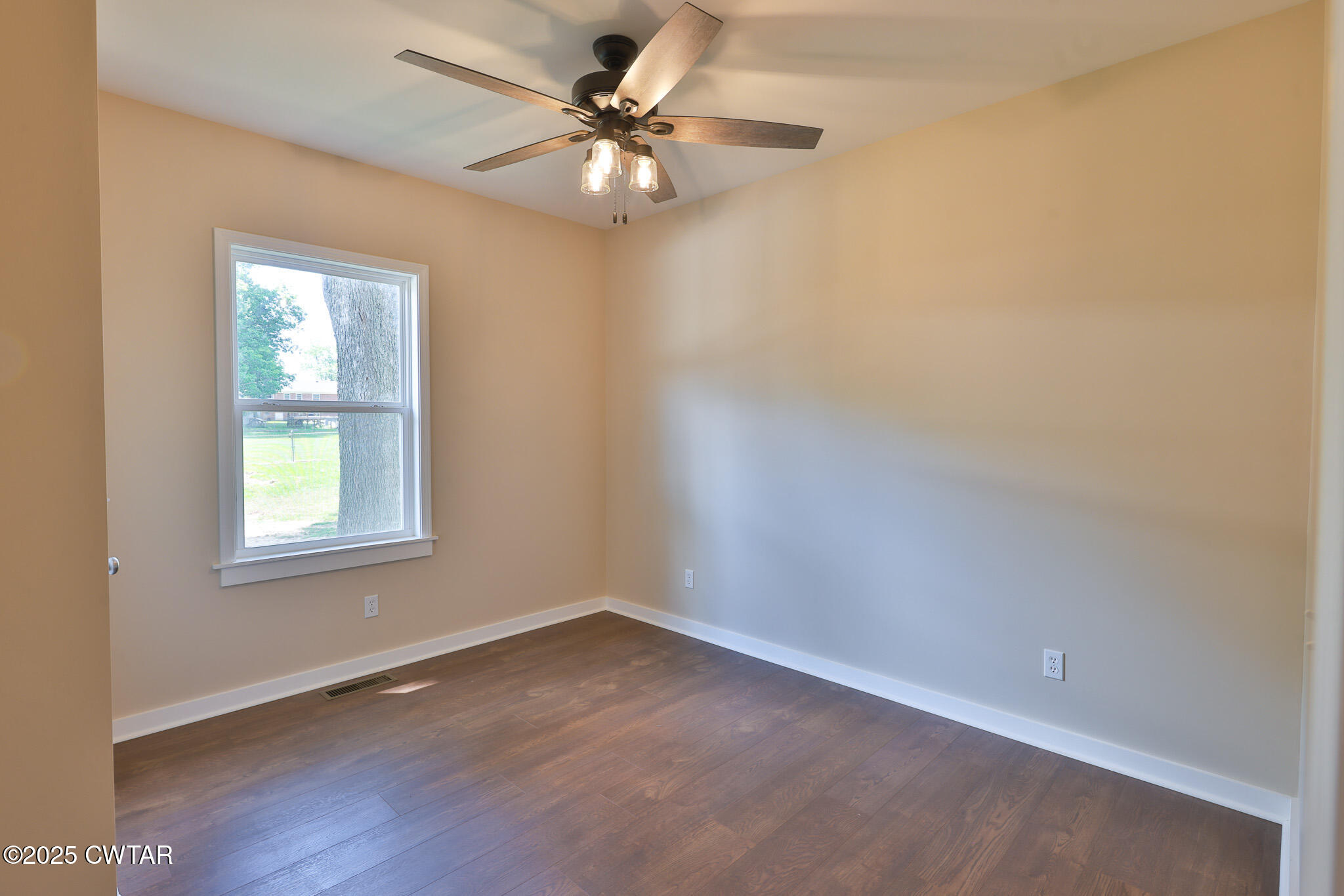 208 Ellis Street Martin, TN 38237 - Photo 21 of 22 FT8A1013