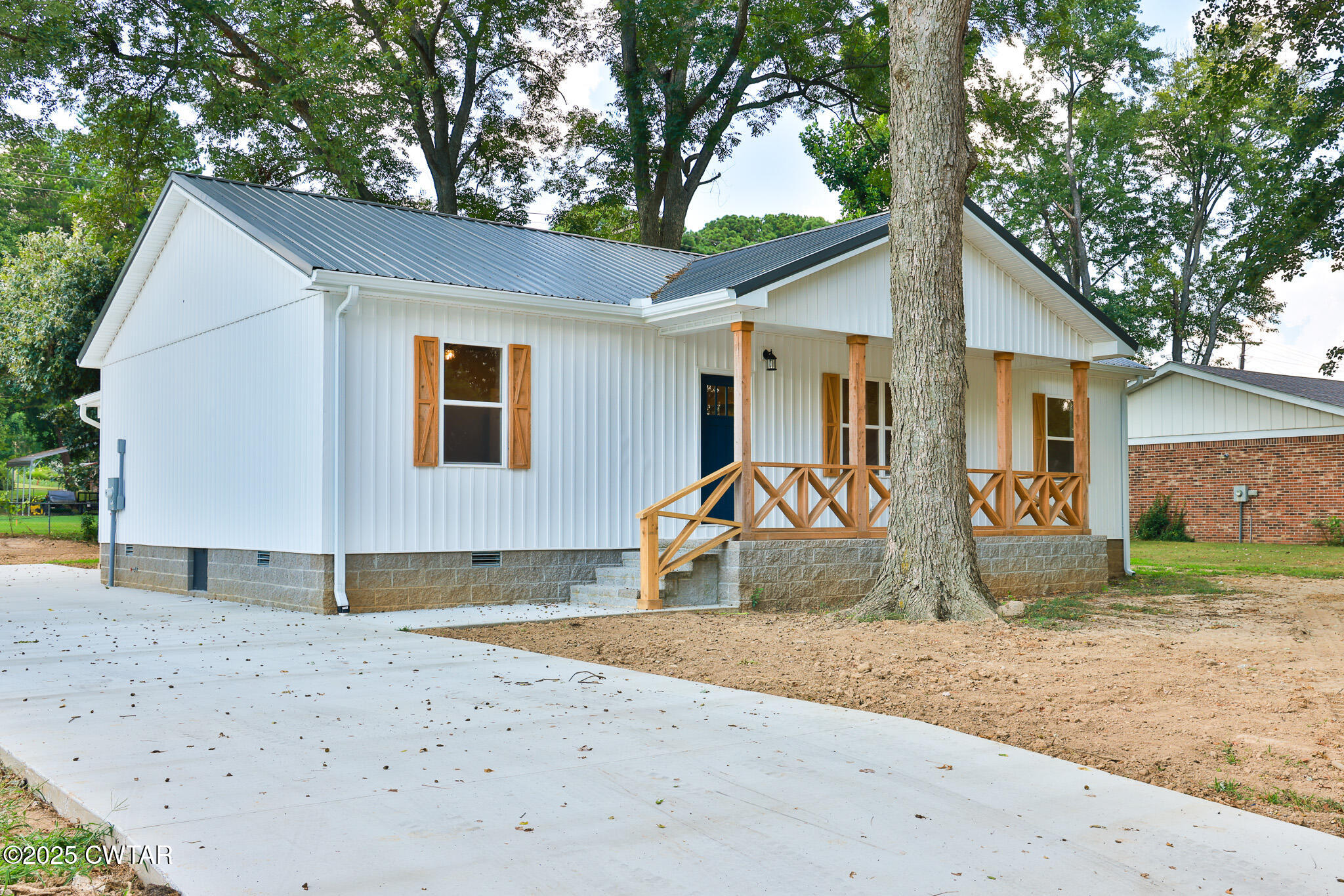 208 Ellis Street Martin, TN 38237 - Photo 3 of 22 FT8A0989