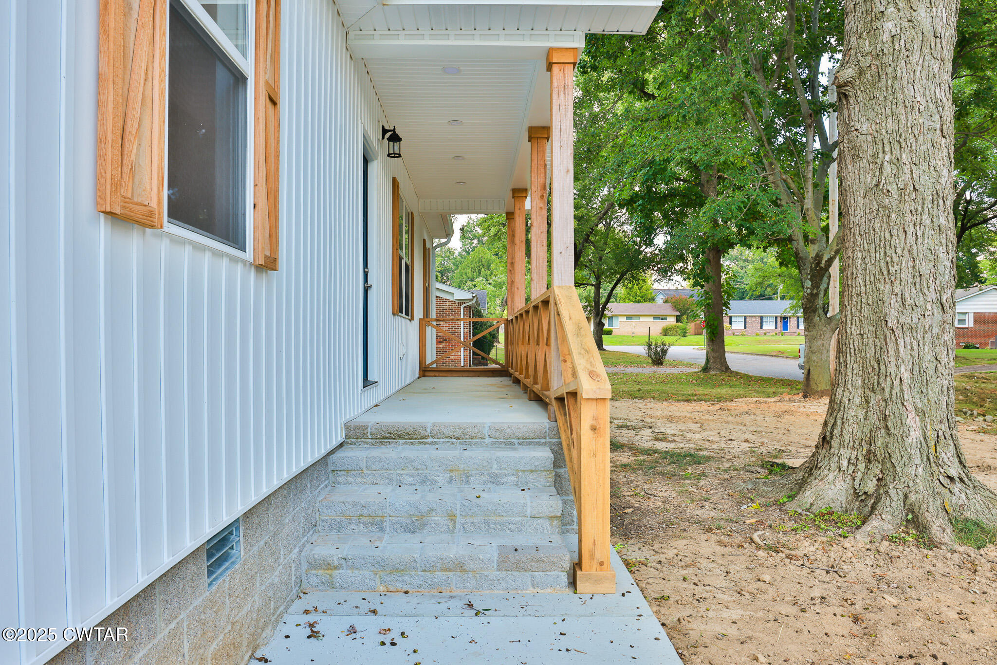 208 Ellis Street Martin, TN 38237 - Photo 4 of 22 FT8A0991