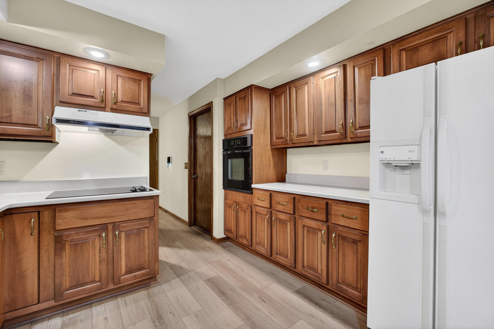 2205 Winding Hill Road Davenport, IA 52807 - Photo 20 of 64