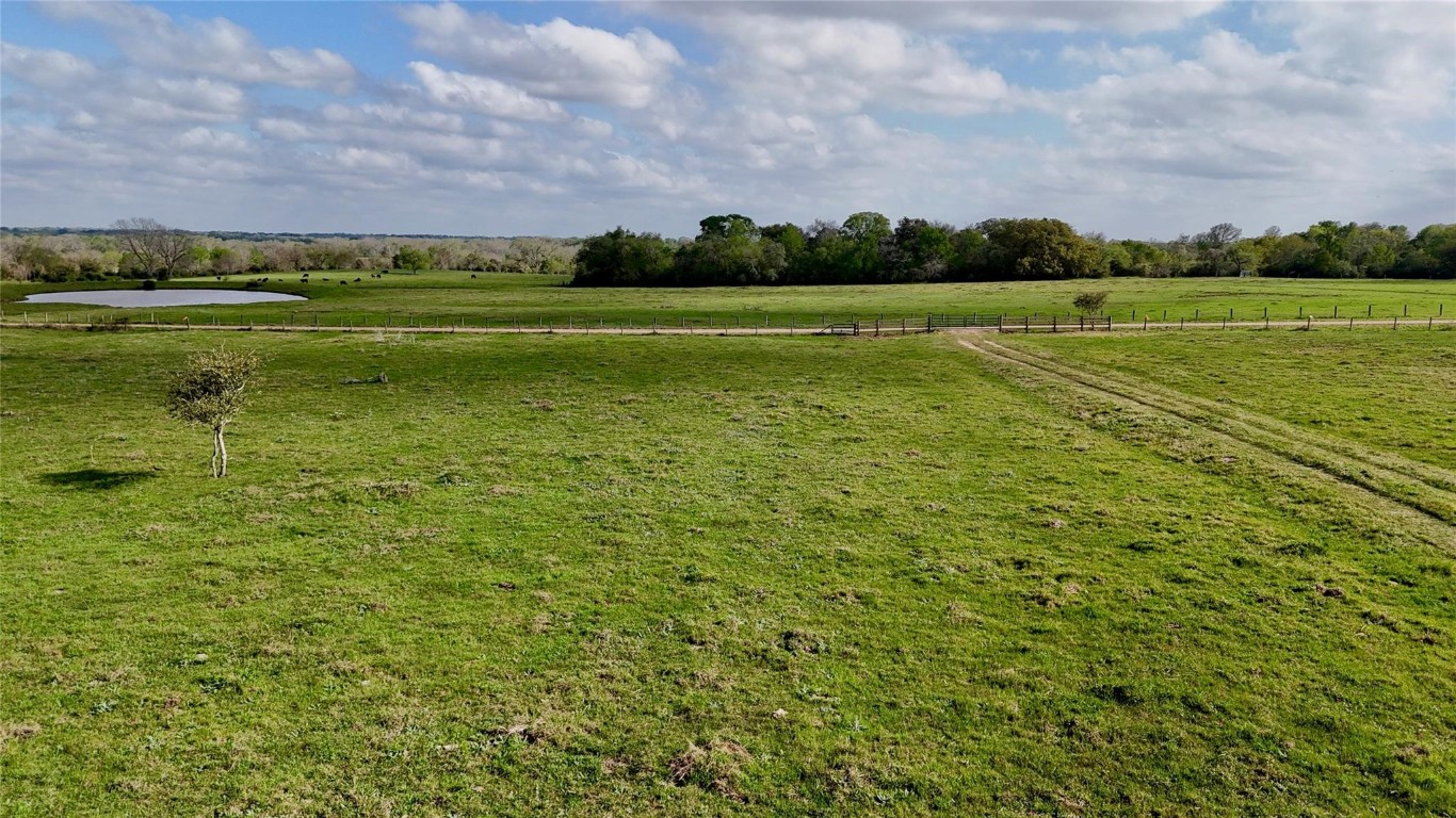 494 County Road 217 Schulenburg, TX 78956 - Photo 16 of 39 a view of an ocean and city