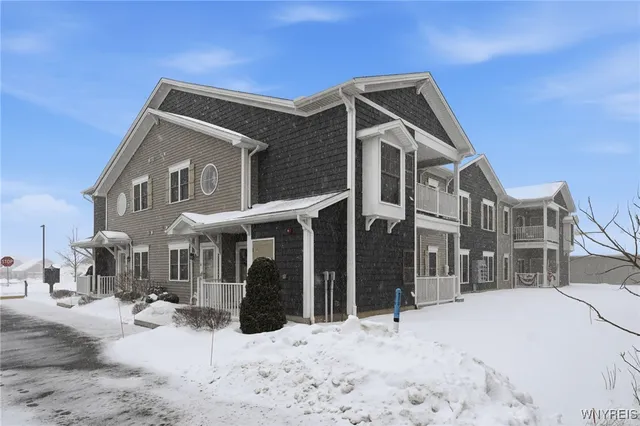 $369,900 | 299 Northill Drive, Unit E, Amherst, NY 14221