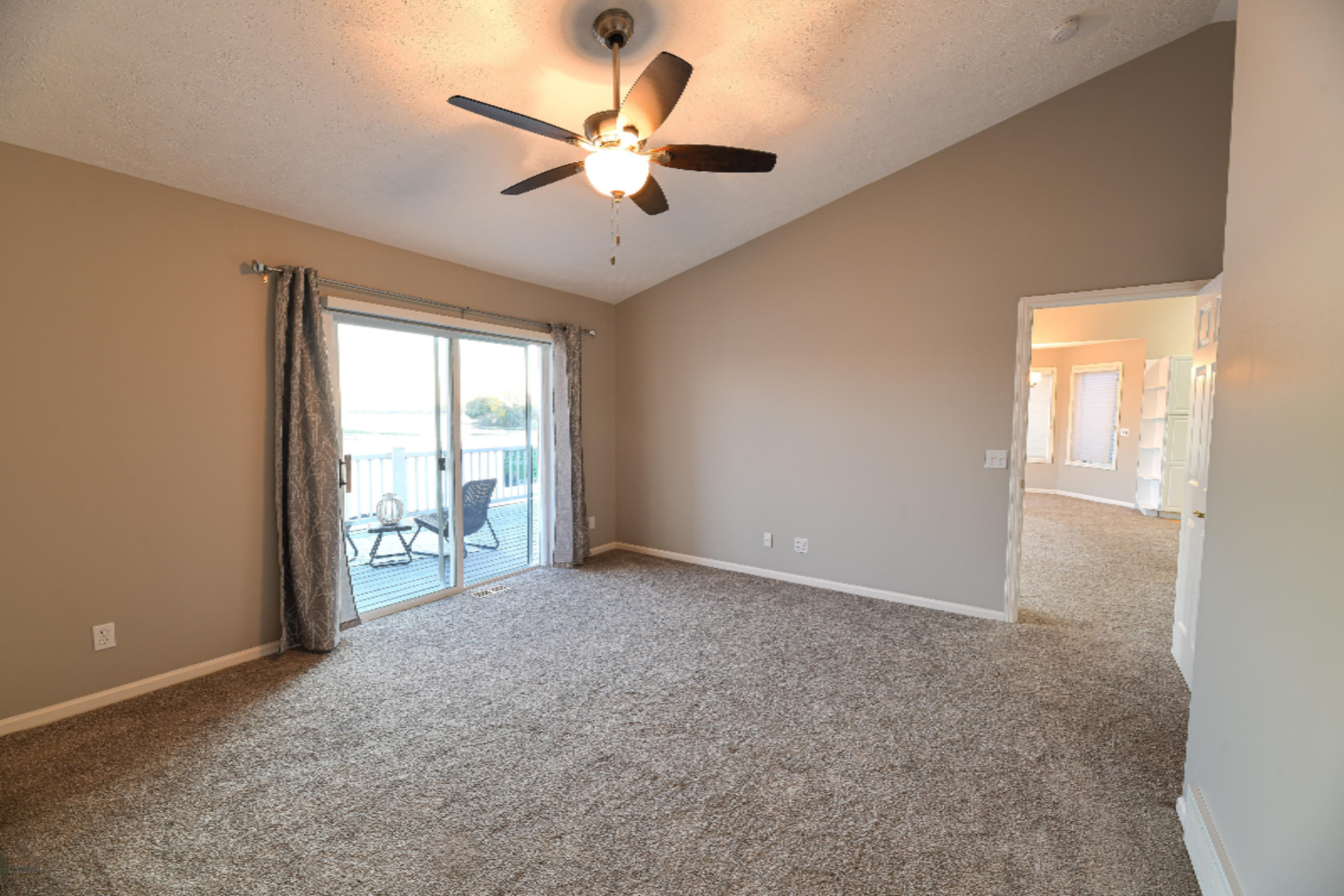 237 Riverfront Drive Spring Lake, MI 49456 - Photo 26 of 113 237 Riverfront St-2S-22