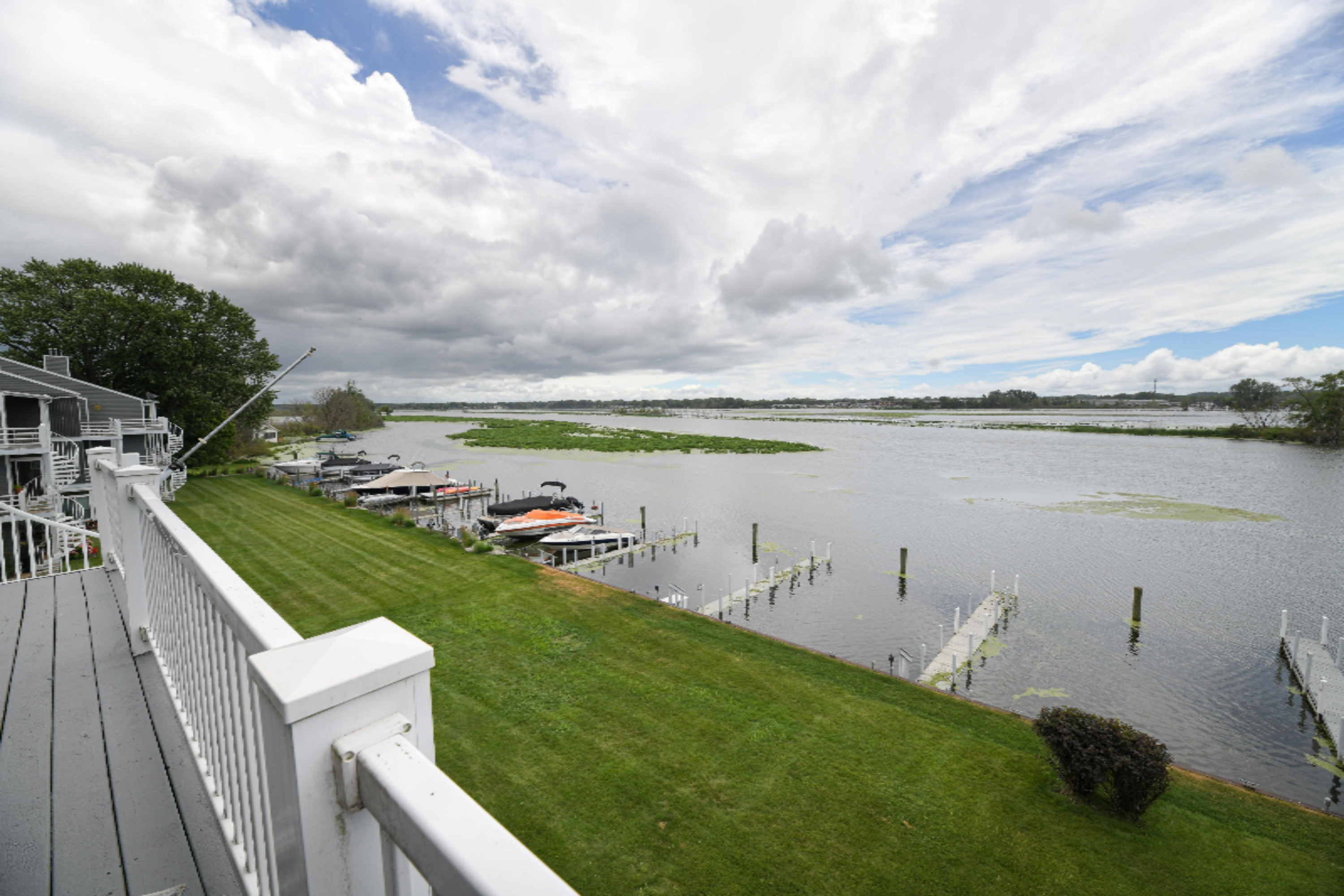 237 Riverfront Drive Spring Lake, MI 49456 - Photo 77 of 113 237 Riverfront St-45
