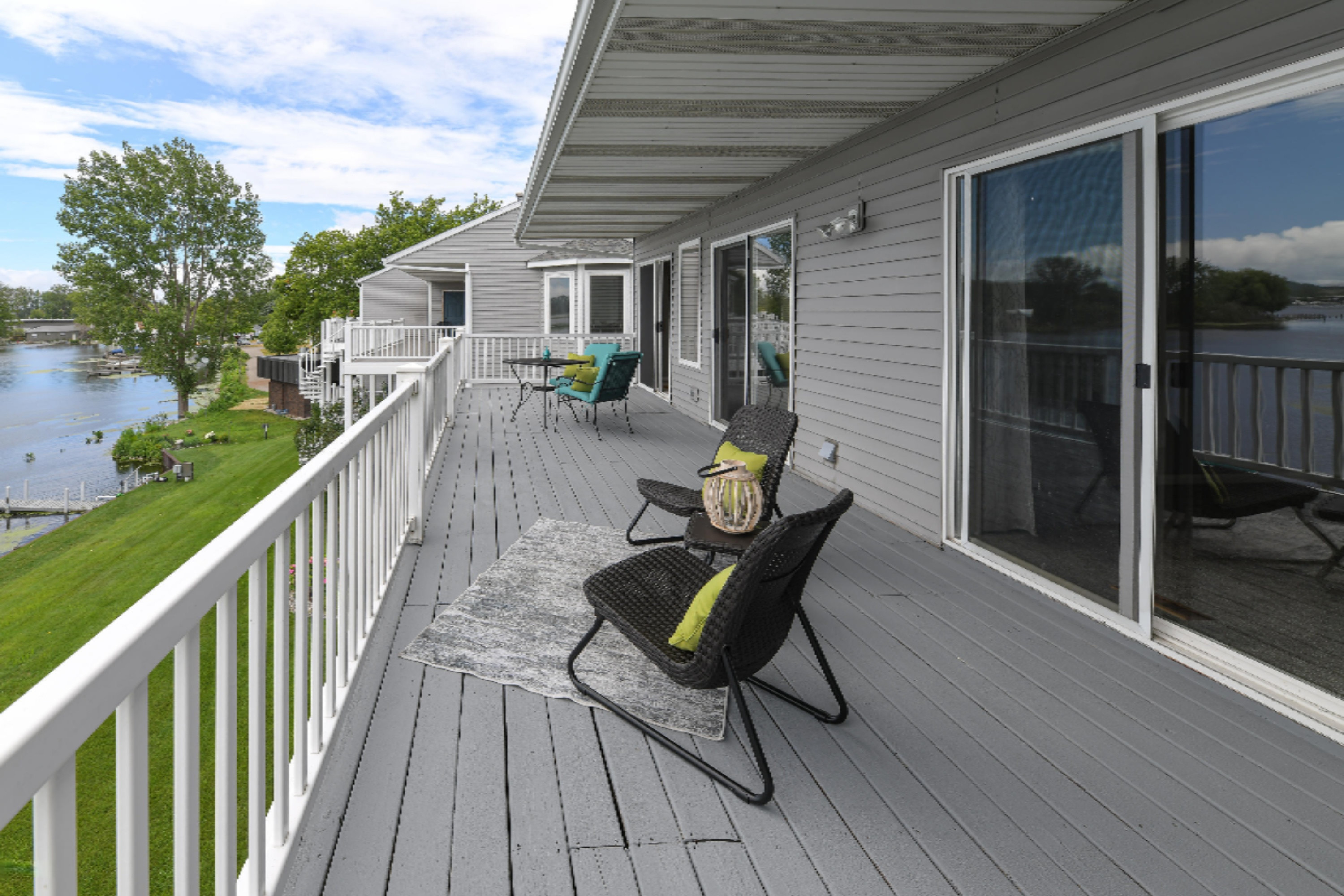 237 Riverfront Drive Spring Lake, MI 49456 - Photo 9 of 113 237 Riverfront St-43