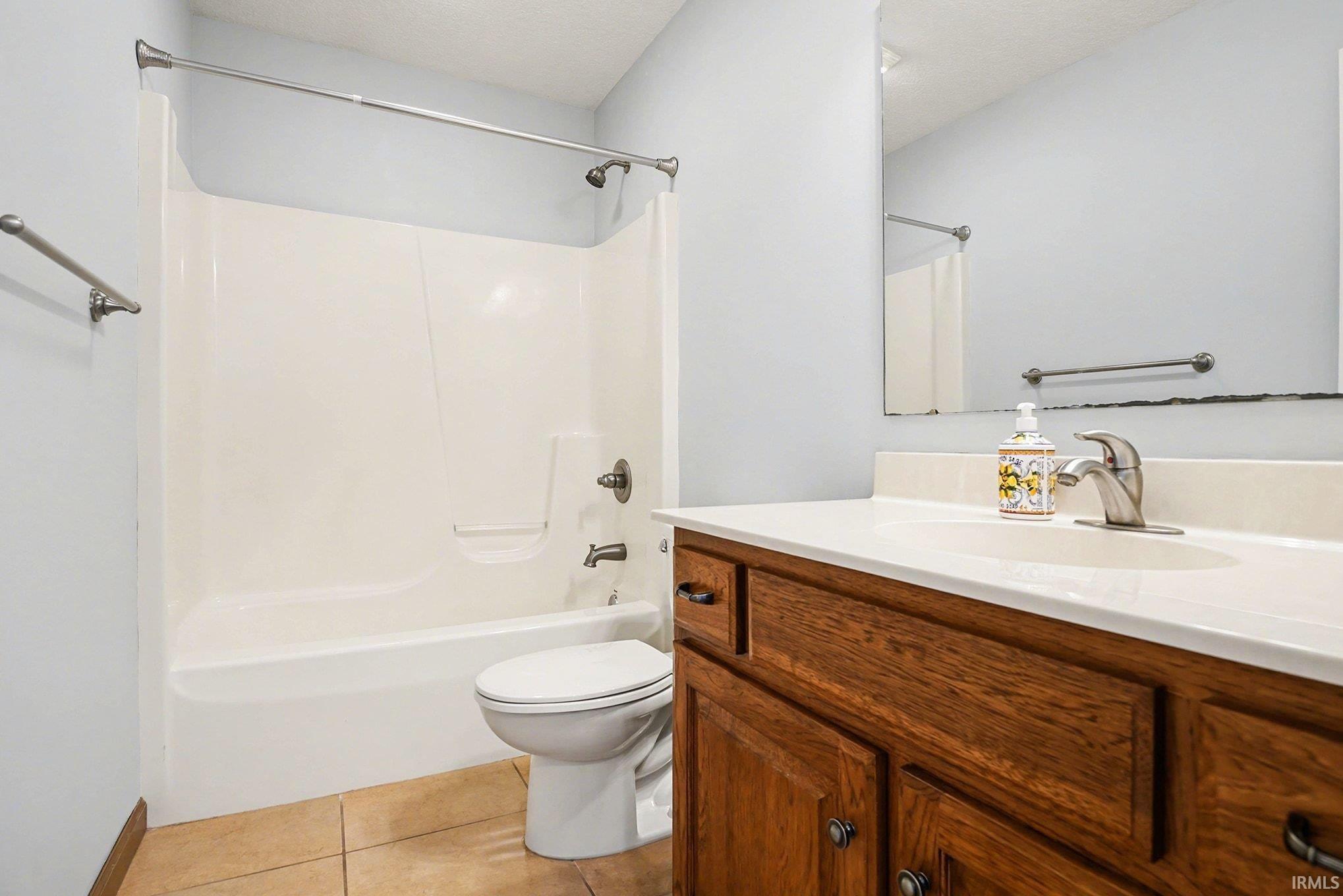 1674 Augusta Lane Warsaw, IN 46580 - Photo 17 of 30