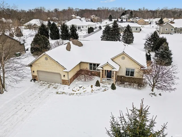 $425,000 | 1674 Augusta Lane, Warsaw, IN 46580