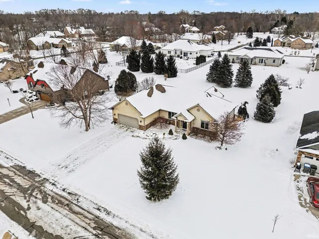 $425,000 | 1674 Augusta Lane, Warsaw, IN 46580