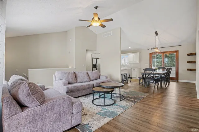 $425,000 | 1674 Augusta Lane, Warsaw, IN 46580