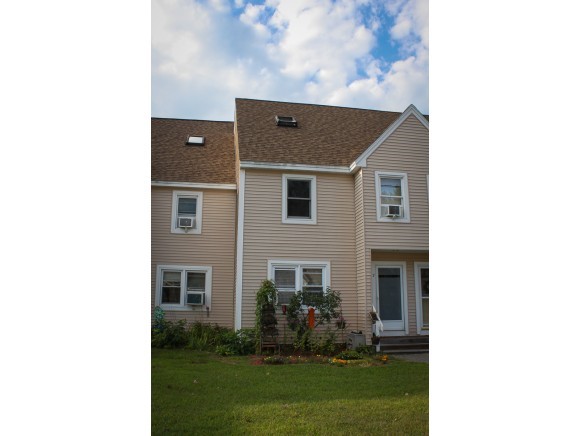 62 Freetown Road, Unit 7 Raymond, NH 03077 - Photo 1 of 1