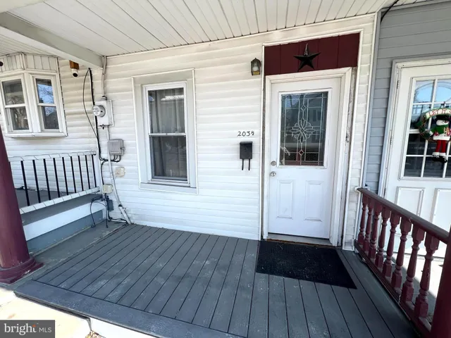 $76,000 | 203 North Lehigh Street, Tamaqua, PA 18252