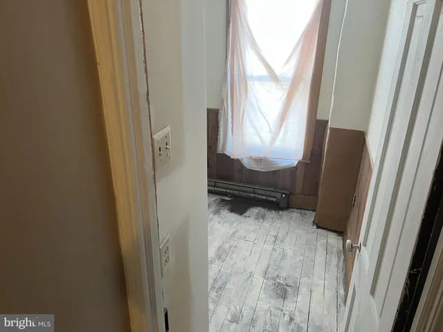 $76,000 | 203 North Lehigh Street, Tamaqua, PA 18252