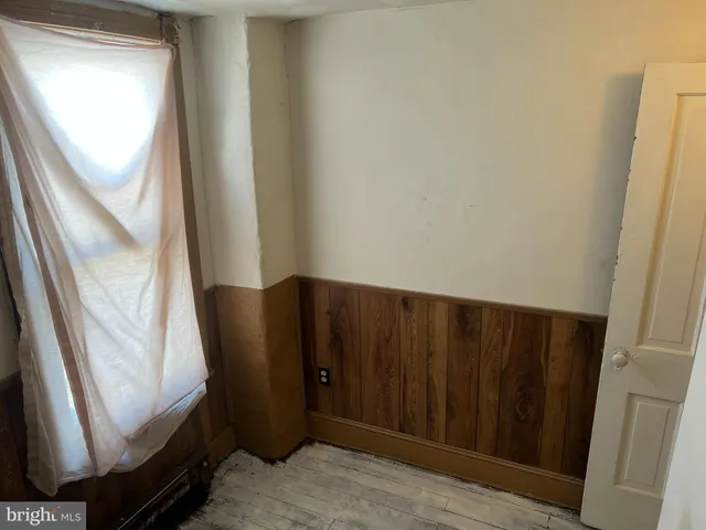 $76,000 | 203 North Lehigh Street, Tamaqua, PA 18252