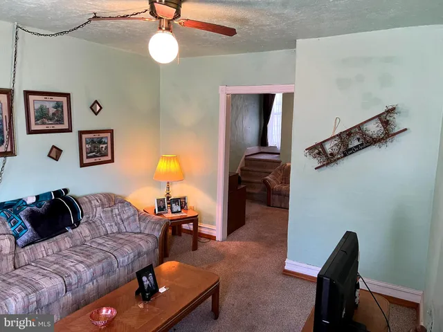 $76,000 | 203 North Lehigh Street, Tamaqua, PA 18252