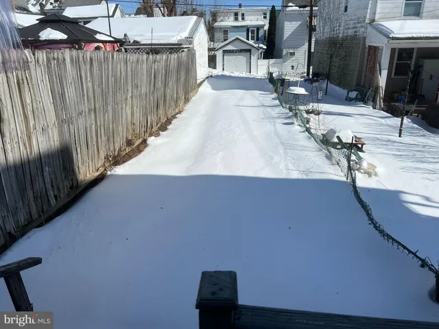 $76,000 | 203 North Lehigh Street, Tamaqua, PA 18252