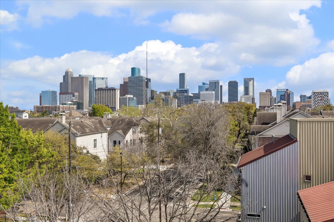 3123 Austin Street Houston, TX 77004 - Photo 24 of 24 a view of a city