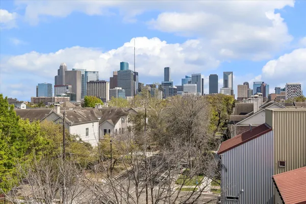 $599,000 | 3123 Austin Street, Houston, TX 77004