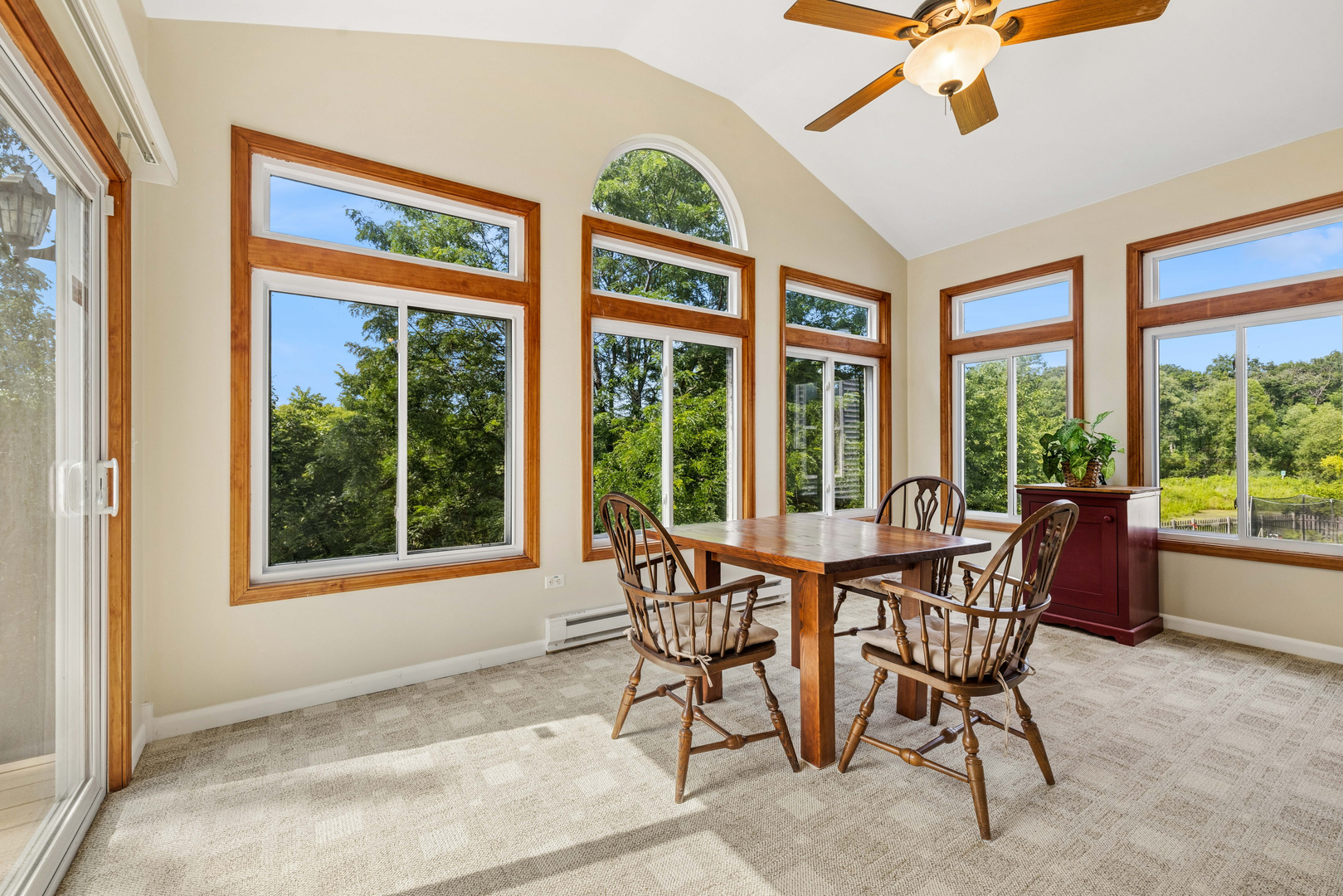 2312 Cascade Circle Round Lake, IL 60073 - Photo 8 of 28